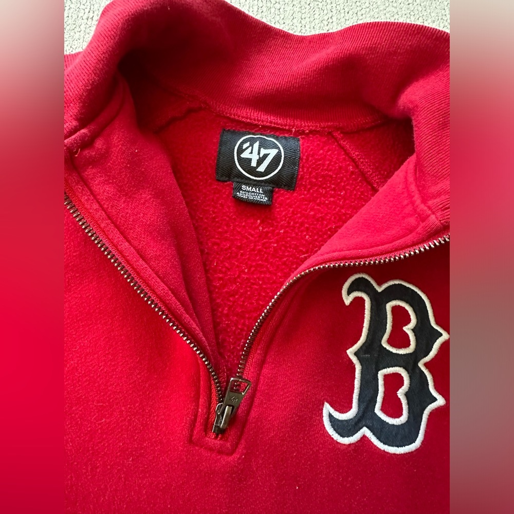 47 Women’s Boston Red Sox Pull Over, Size Small